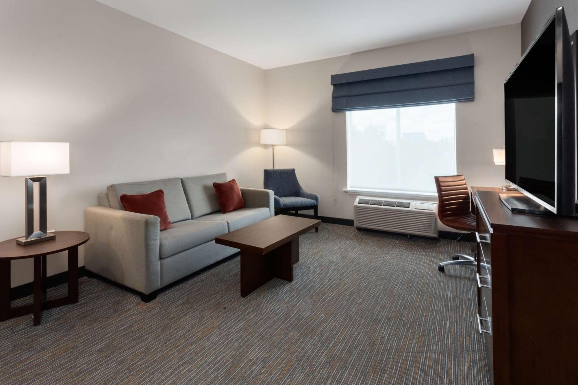 Hampton Inn By Hilton Nashville Airport Century Place Ngoại thất bức ảnh