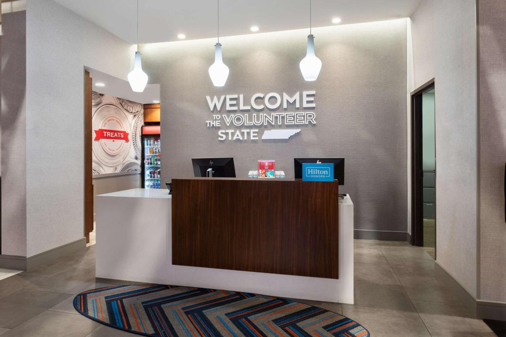 Hampton Inn By Hilton Nashville Airport Century Place Ngoại thất bức ảnh