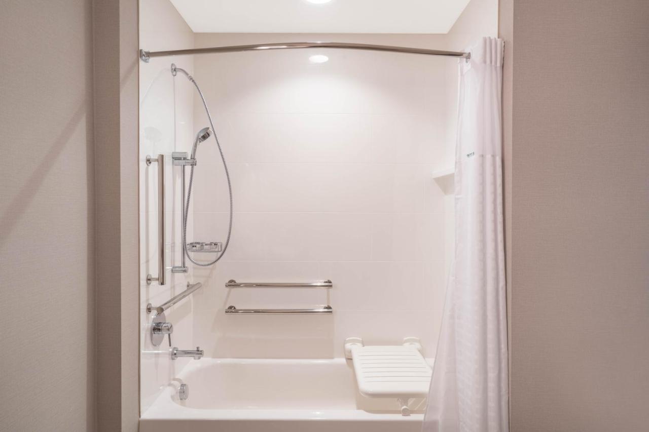 Hampton Inn By Hilton Nashville Airport Century Place Ngoại thất bức ảnh