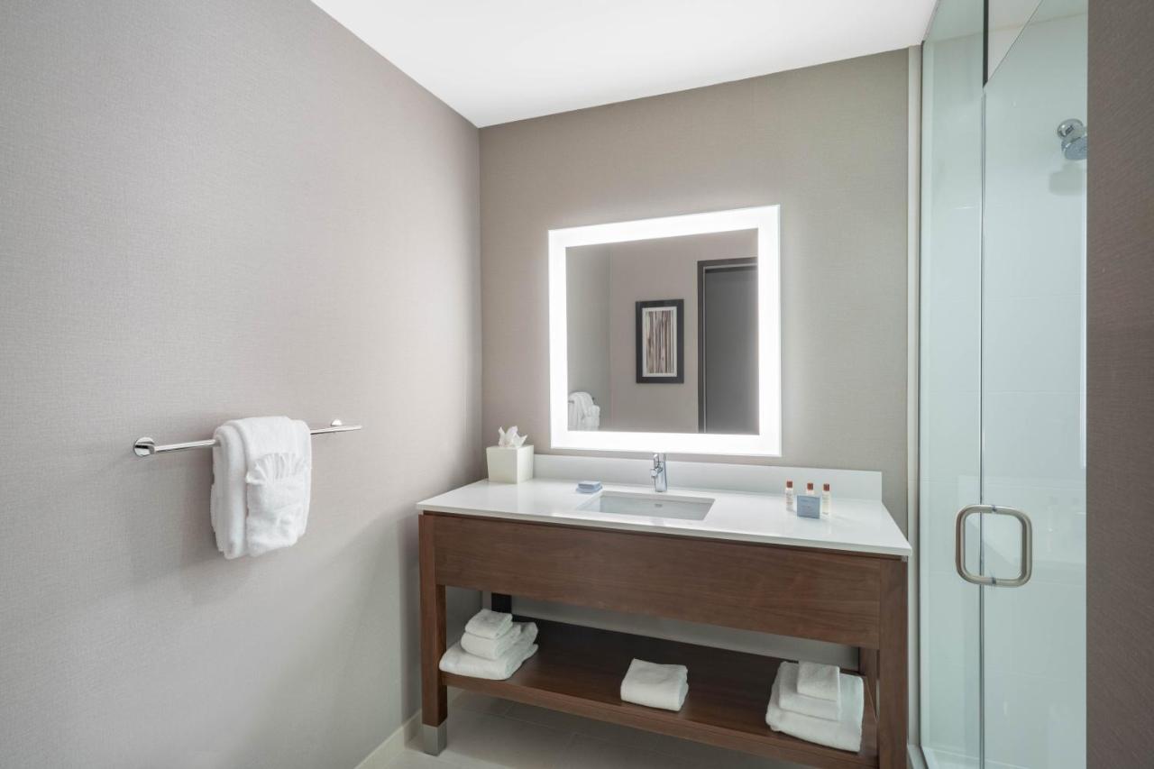 Hampton Inn By Hilton Nashville Airport Century Place Ngoại thất bức ảnh
